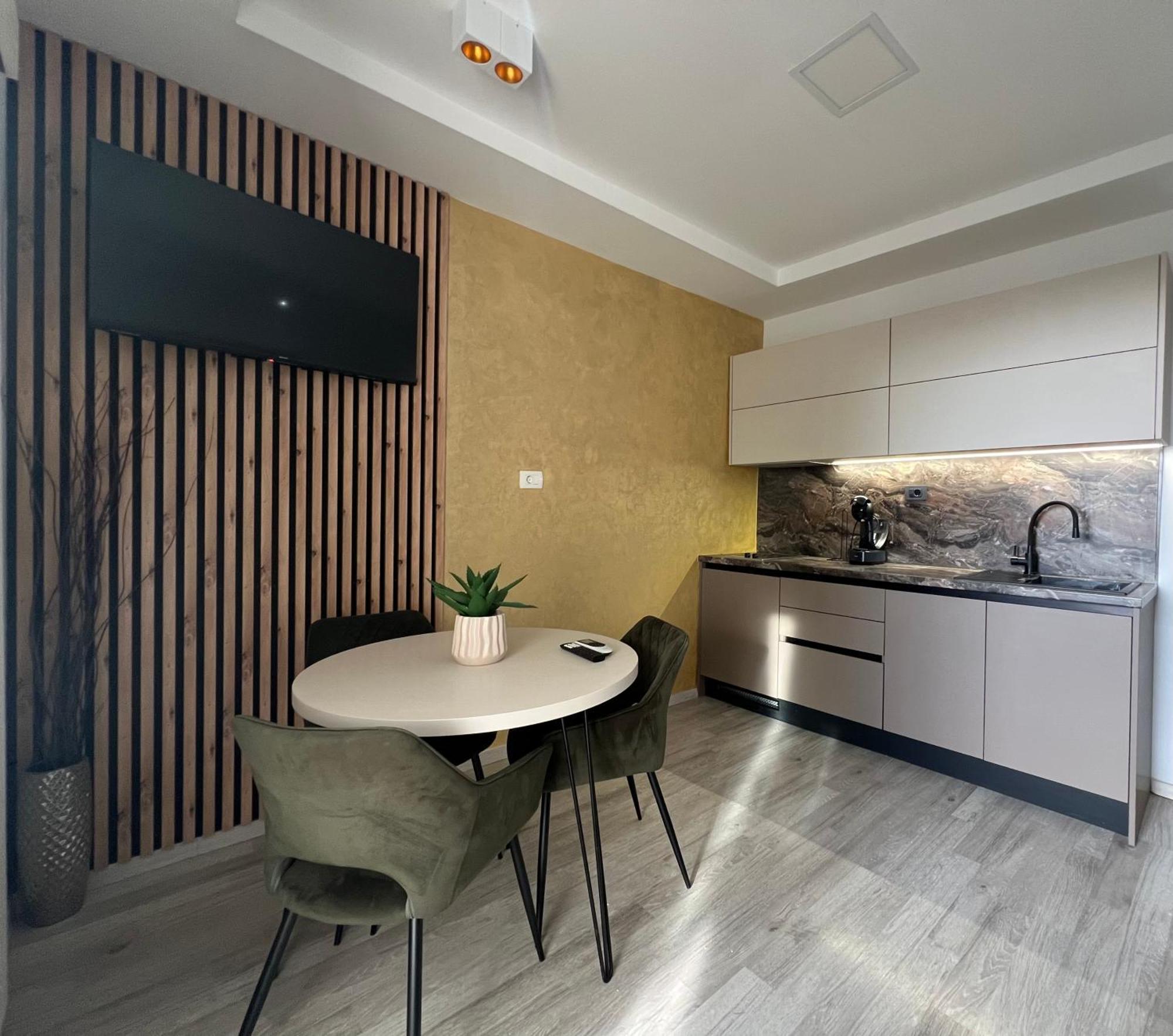 Apartmani Cvitanovic Башка-Вода Экстерьер фото